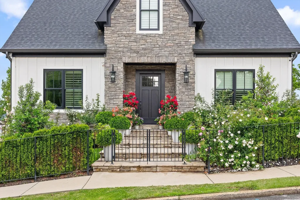 Forest Ave. front exterior photo - W Rondon construction LLC