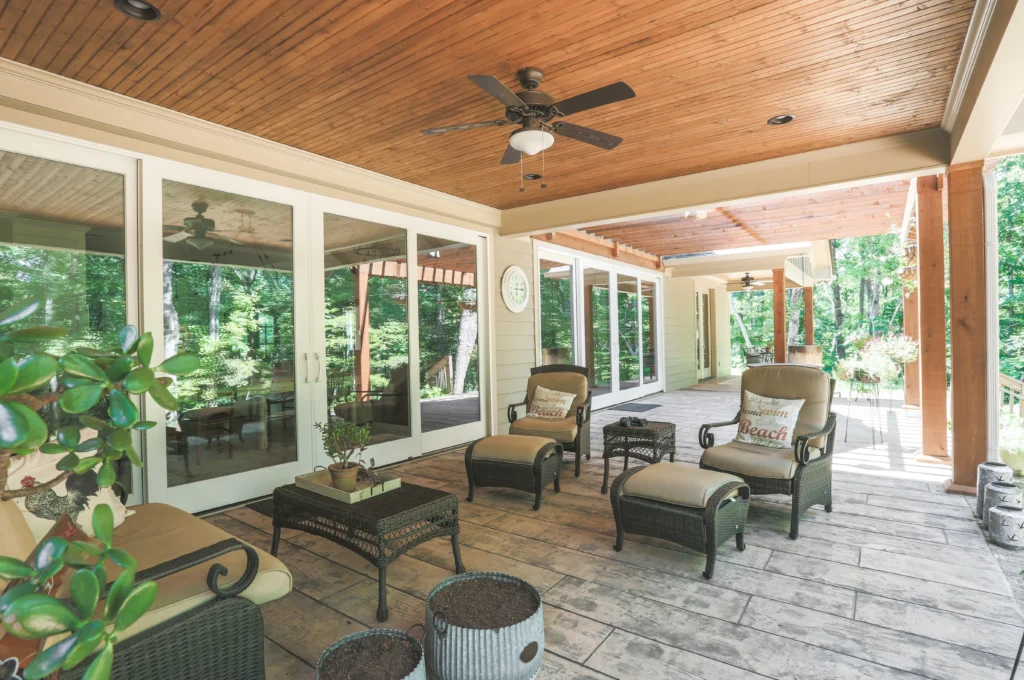 Exterior Covered Porch Woodcrest - W Rondon construction LLC
